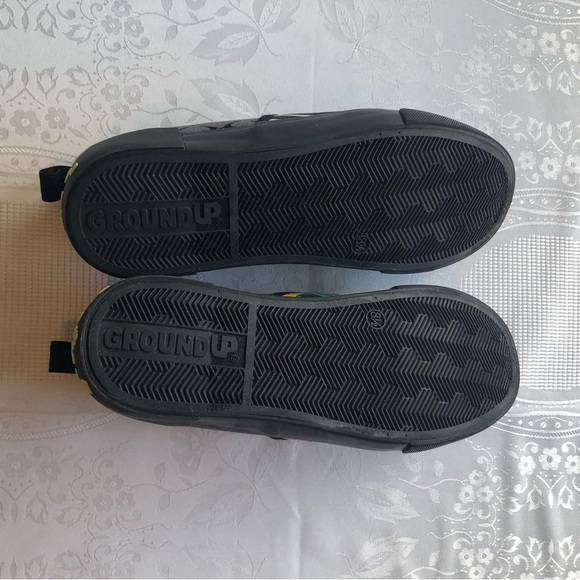 Disney Slip-On Canvas Shoes Men’s Size 8.5 Burton’s The Night Before Christmas - Picture 13 of 16